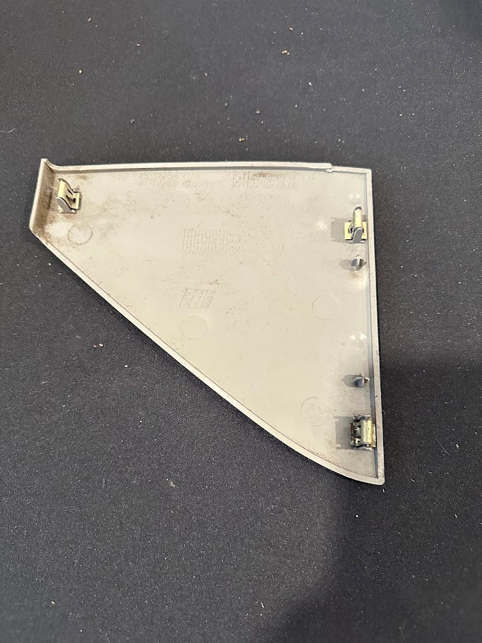 Chevy - 99-06 Chevy Silverado Side Dash End Cap Fuse Access Trim Panel Cover 15712242LF