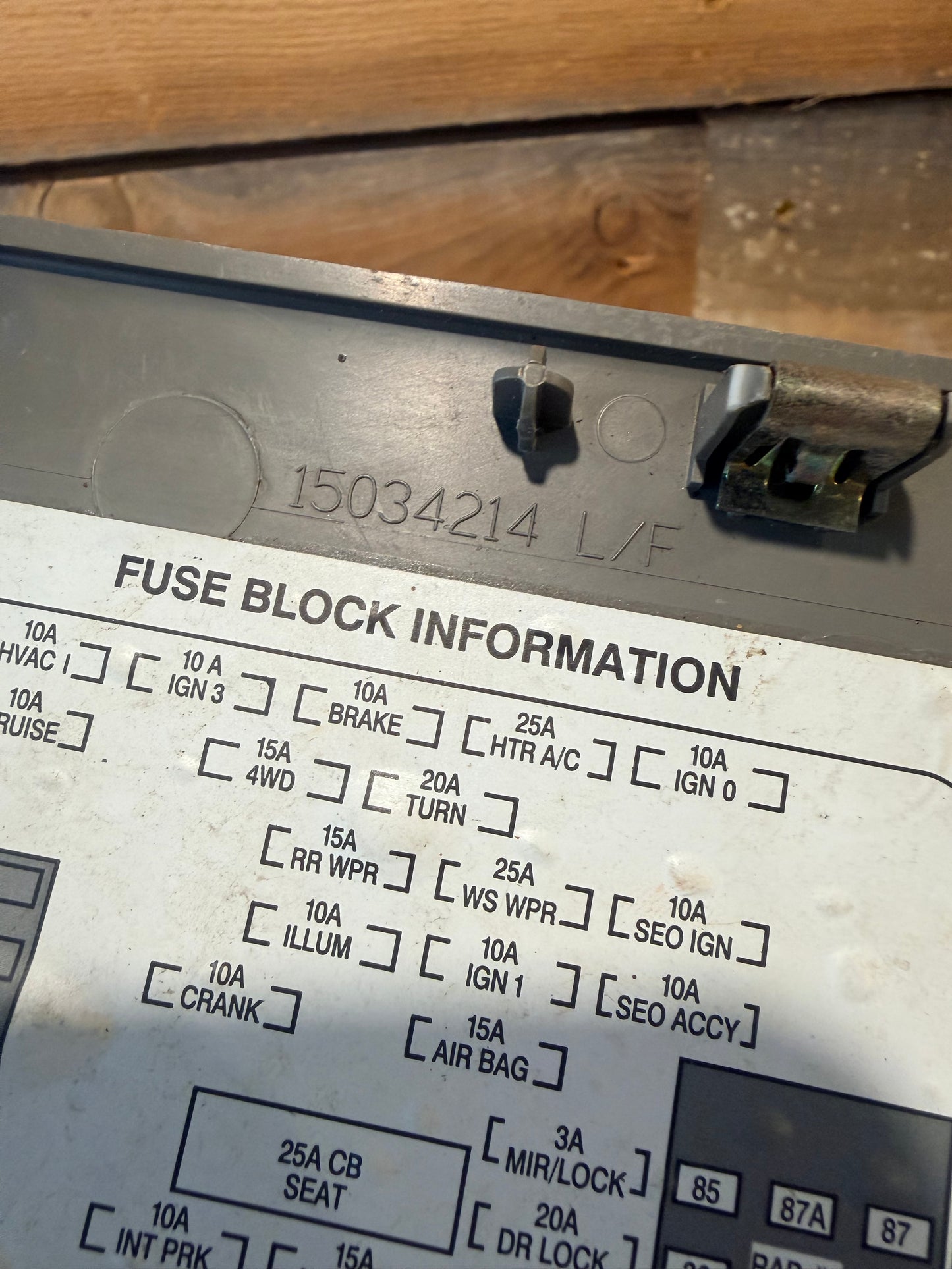 Chevy - 99-06 Chevy Silverado GMC Sierra Dash End Cap Trim Fuse Panel Cover LH Driver OEM
