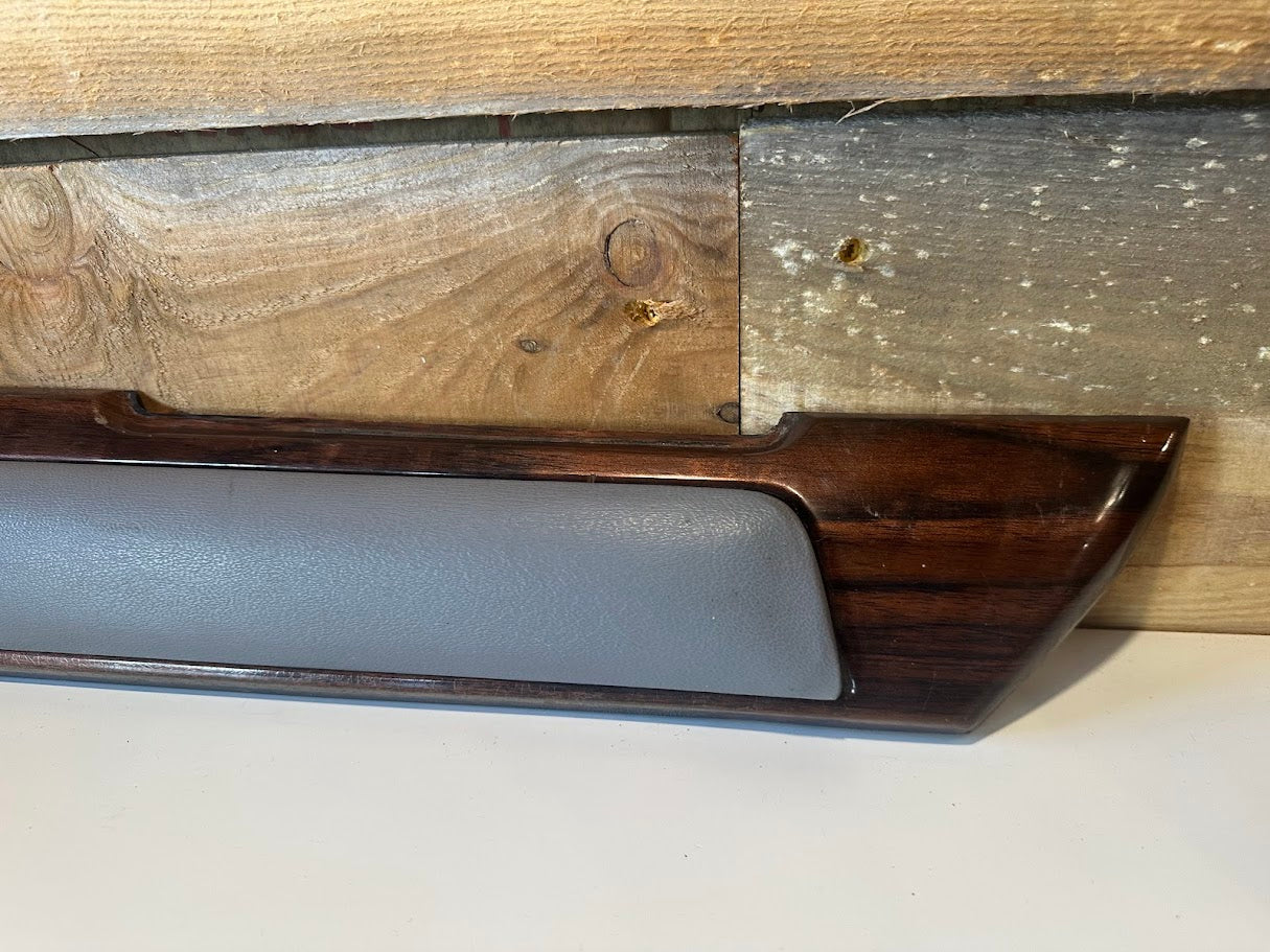 Jeep - 1984-1996 Jeep Cherokee XJ OEM RH Gray Interior Door Panel Upper Woodgrain Trim - USED