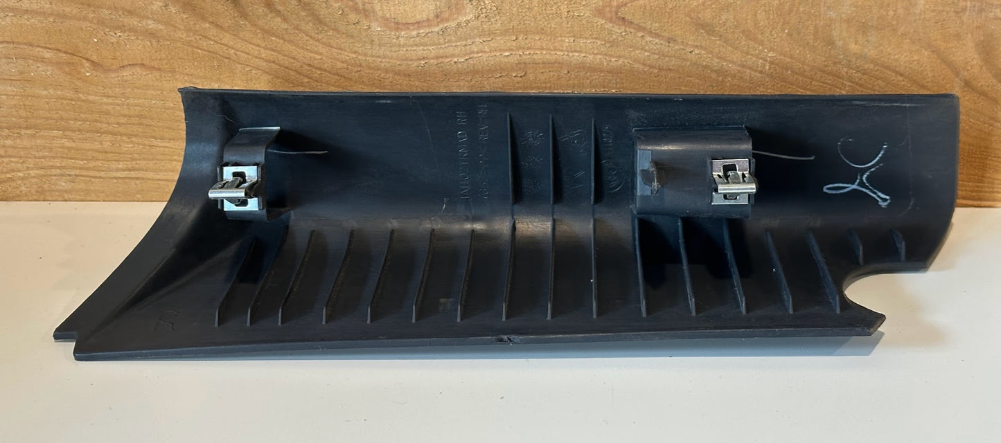 Jeep - 07-10 Jeep Wrangler JKU JK OEM A Pillar Windshield Side Trim Panel RH