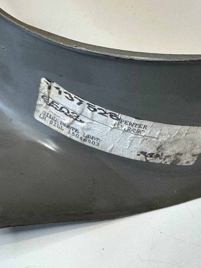 Chevy - 99-06 Chevy GMC Silverado Sierra Drive Kick Panel Trim LH