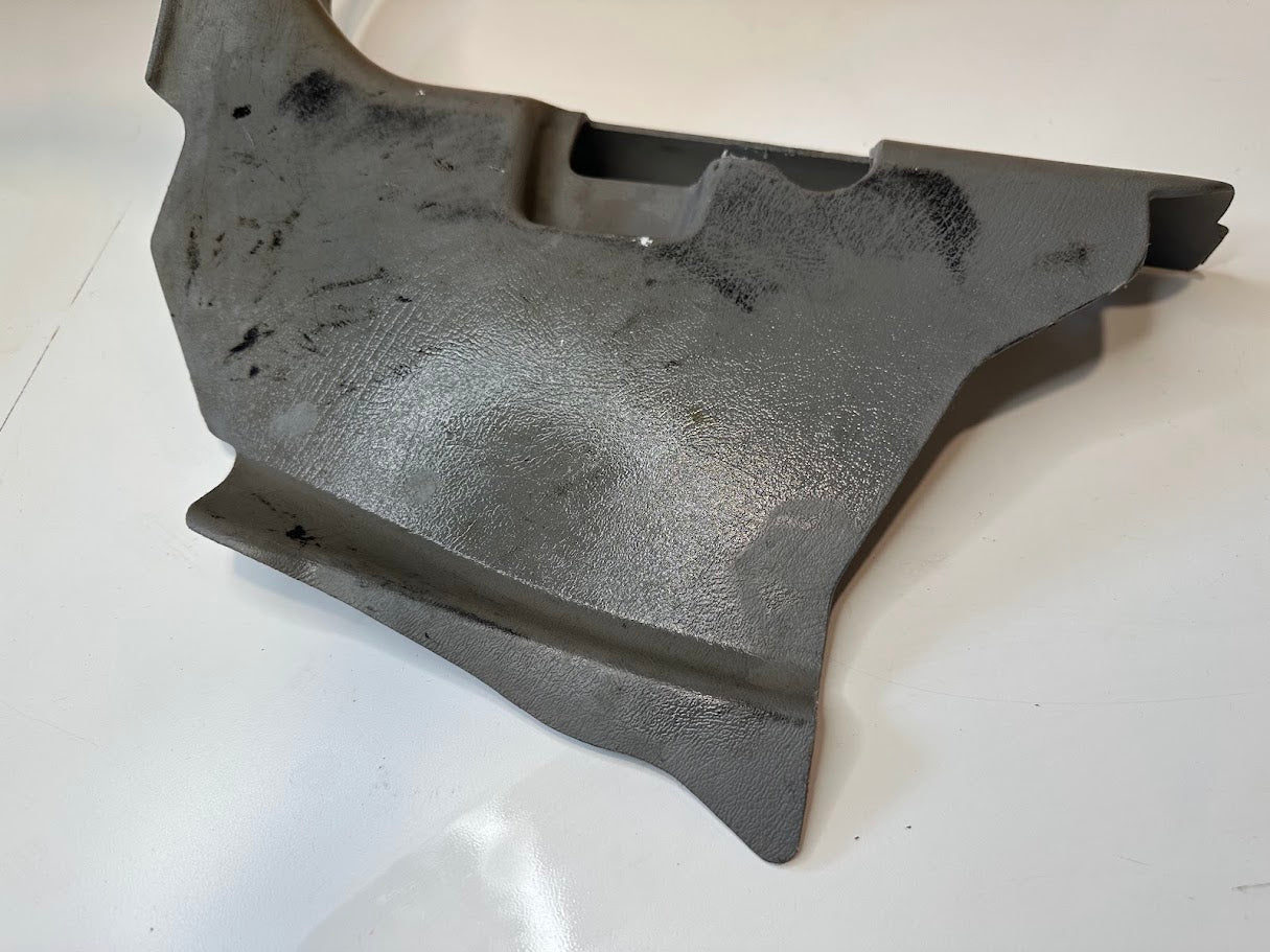 Chevy - 99-06 Chevy GMC Silverado Sierra Drive Kick Panel Trim LH
