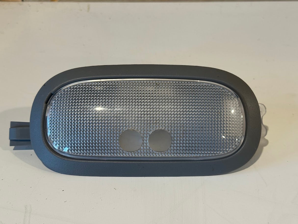 Chevy - 1999-2006 Chevy GMC Silverado Sierra OEM Interior Overhead Dome Light Gray VC3373