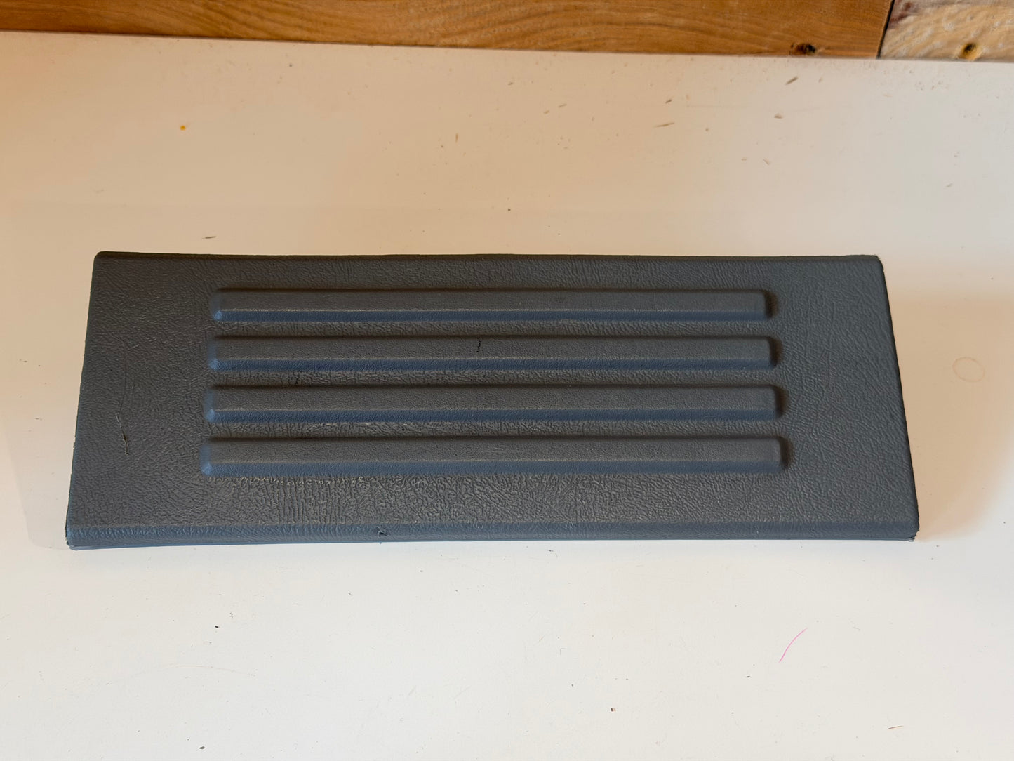 Chevy - 2000-2006 Chevy GMC Tahoe Yukon Escalade Gray Rear Door Sill Scuff Plate