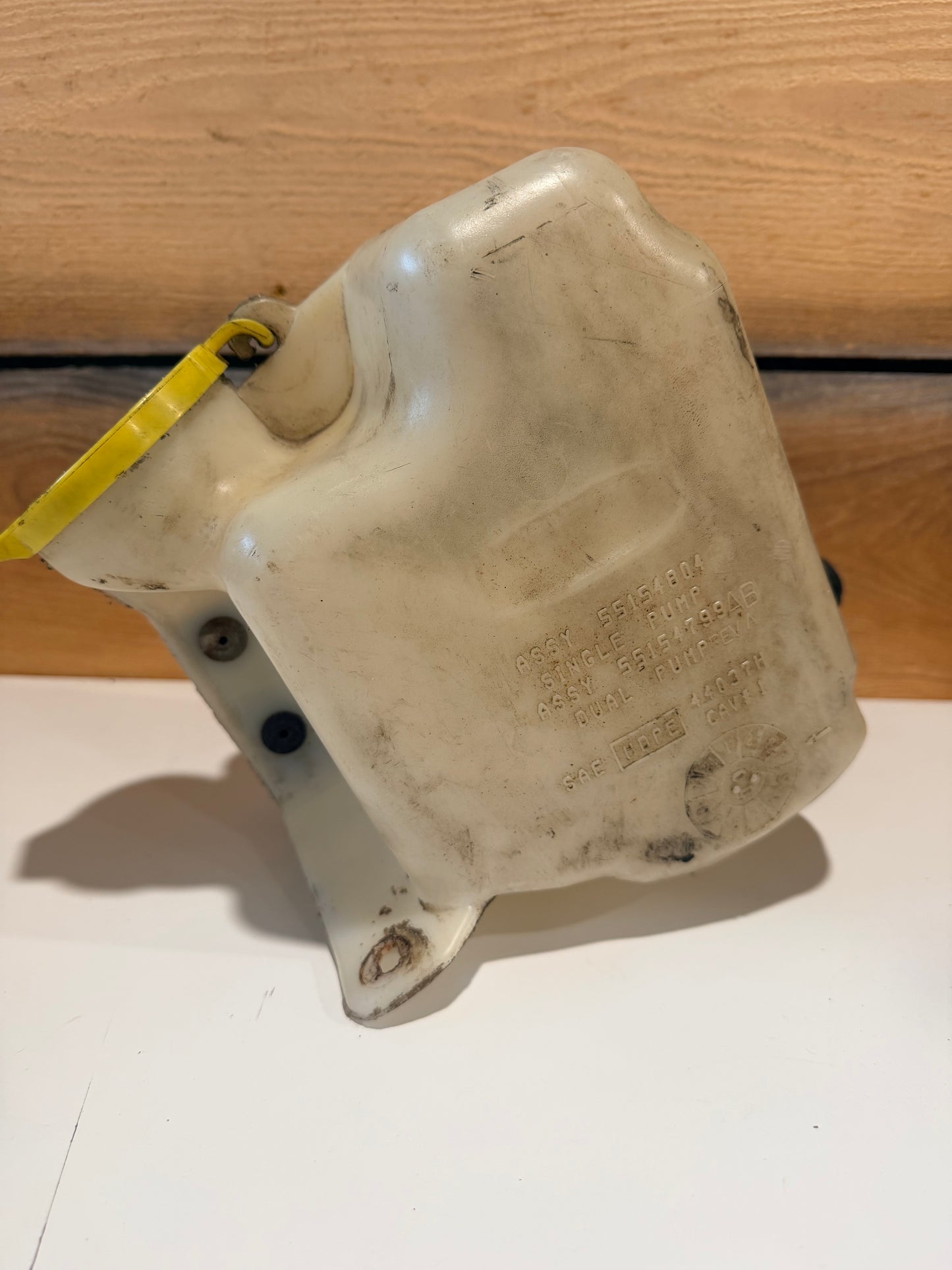 Jeep - 97-02 Jeep TJ Wrangler Single Pump Windshield Washer Sprayer Tank OEM