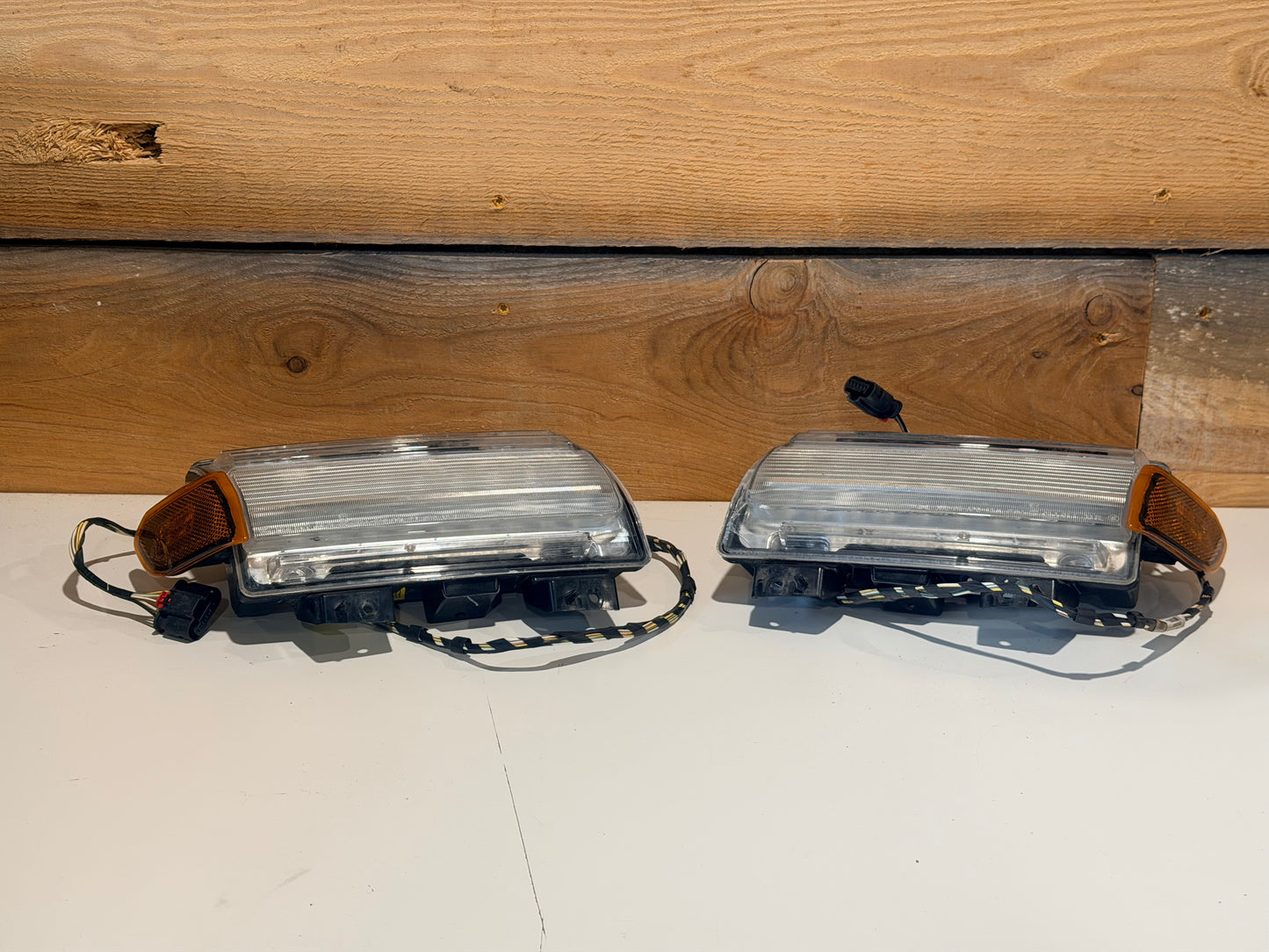 Jeep  - 2018-2025 JEEP WRANGLER MOPAR OEM LED RT & LT SIDE FRONT FENDER LIGHT