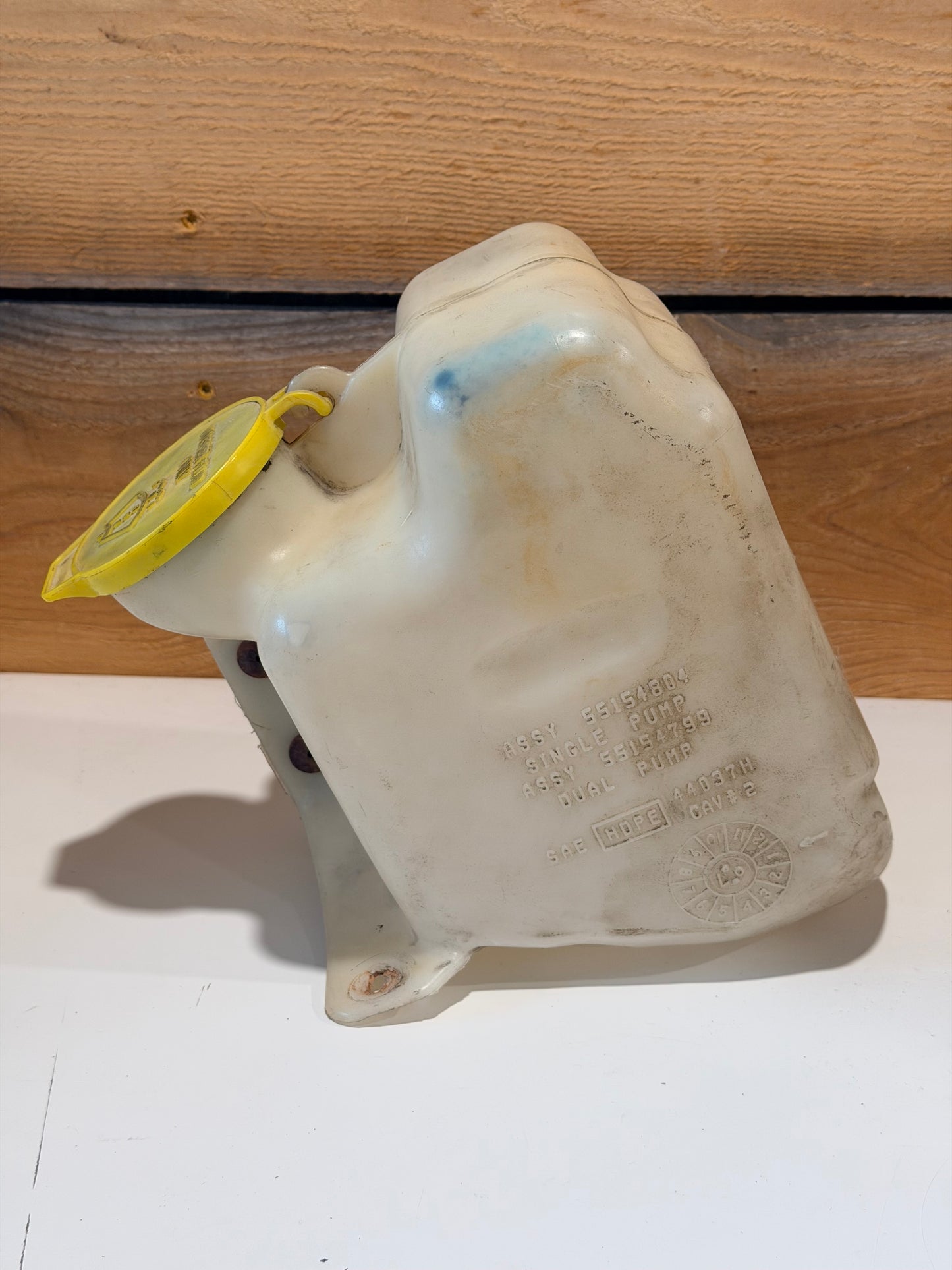 Jeep - 97-02 Jeep TJ Wrangler Single Pump Windshield Washer Reservoir Sprayer Tank OEM