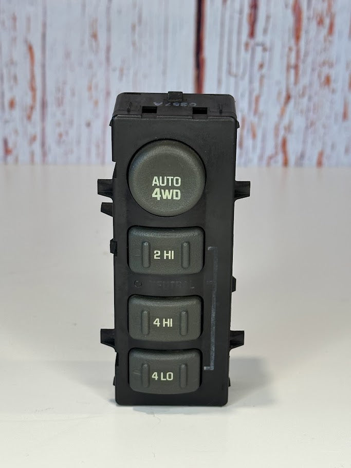 Chevy - 99-02 Chevy GMC Cadillac 4WD Wheel Drive Switch Button Control OEM