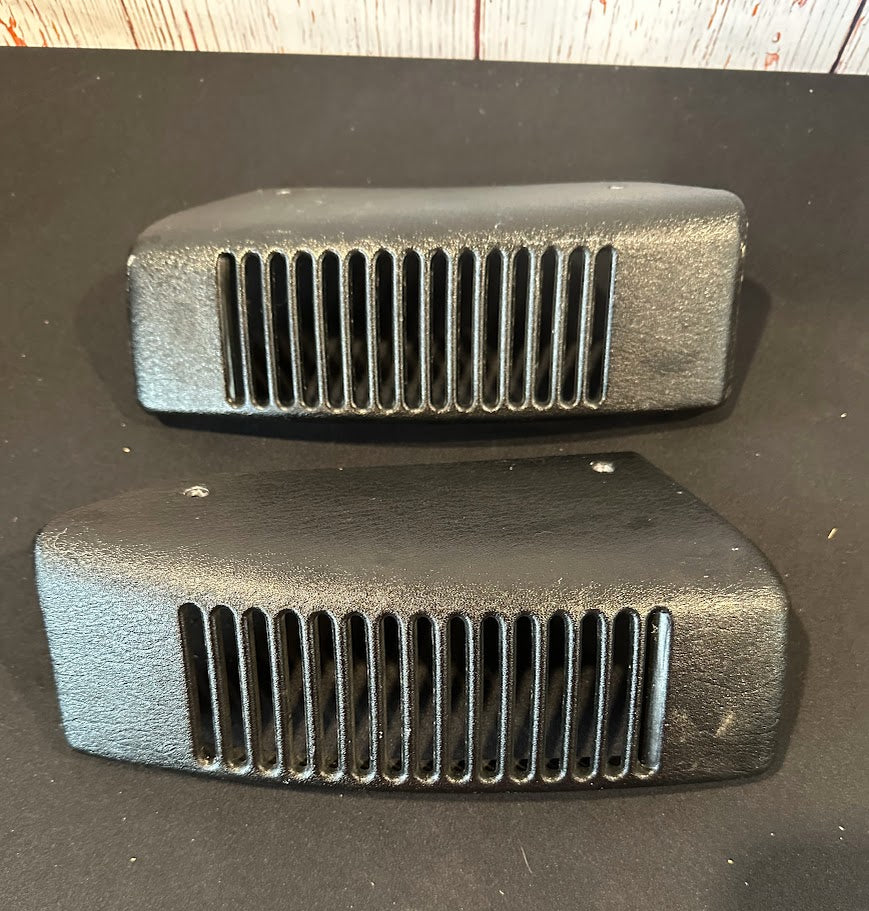 Jeep - 97-06 Jeep Wrangler TJ Speaker Cover Bezel Pair - Agate OEM