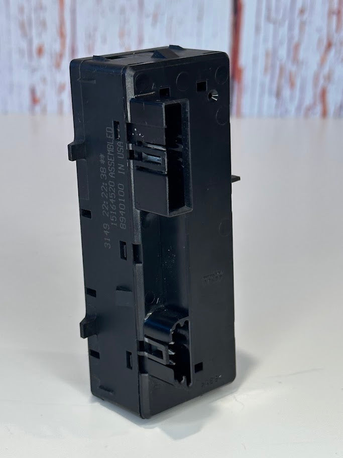 Chevy - 03-06 Chevy GMC Silverado Tahoe Suburban 4WD Switch OEM