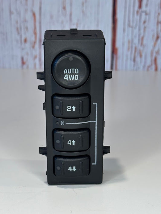 Chevy - 03-06 Chevy GMC Silverado Tahoe Suburban 4WD Switch OEM