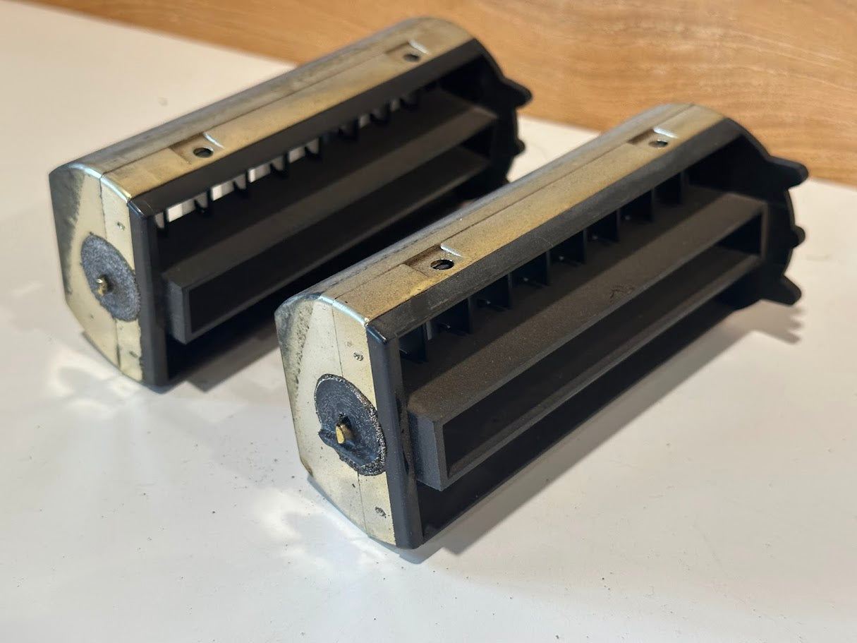Chevy - 1973-80 Chevy Squarebody C10-30 K10-30 K5 Blazer Suburban OEM Dash Vents