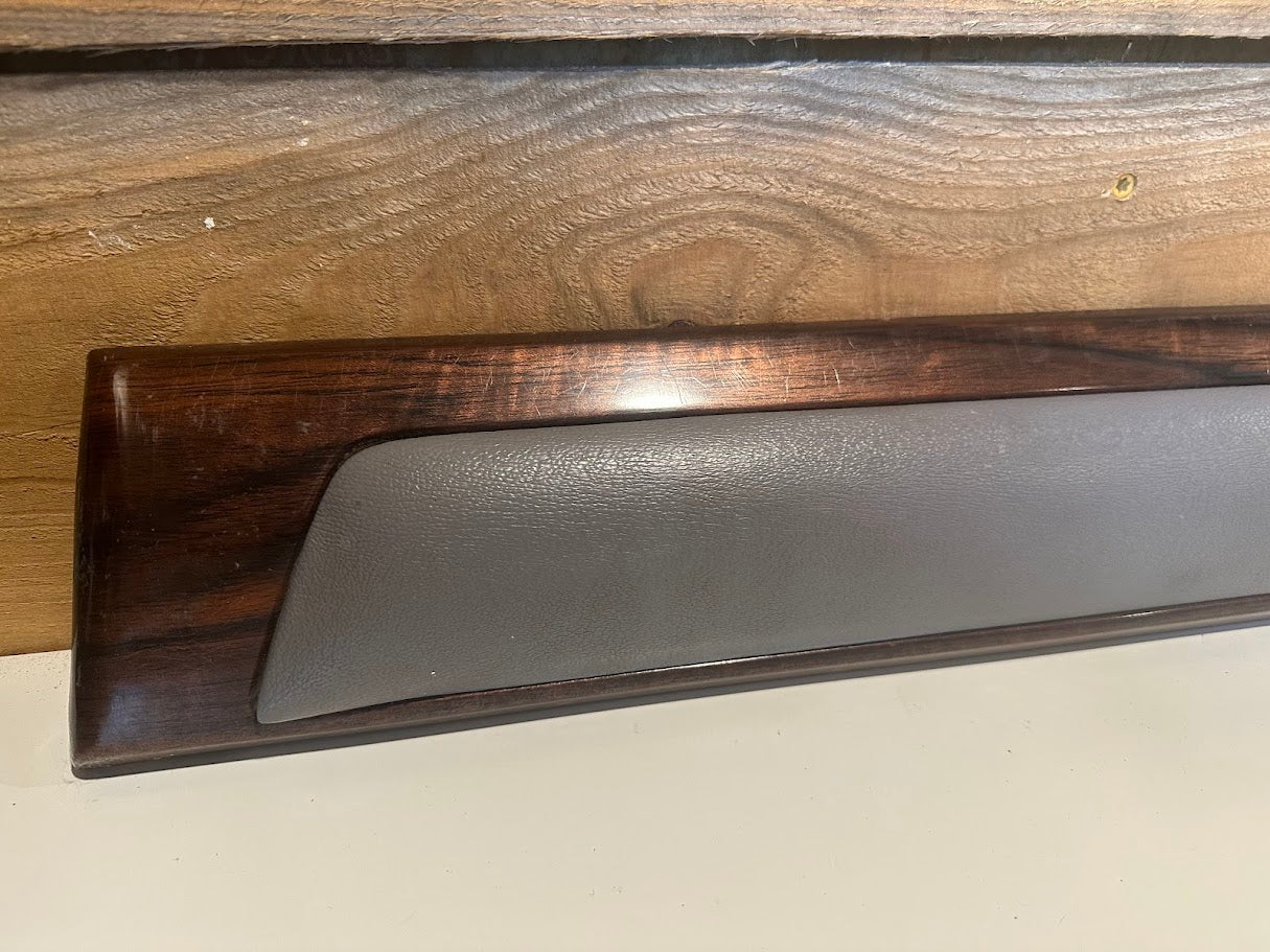 Jeep - 1984-1996 Jeep Cherokee XJ OEM RH Gray Interior Door Panel Upper Woodgrain Trim - USED
